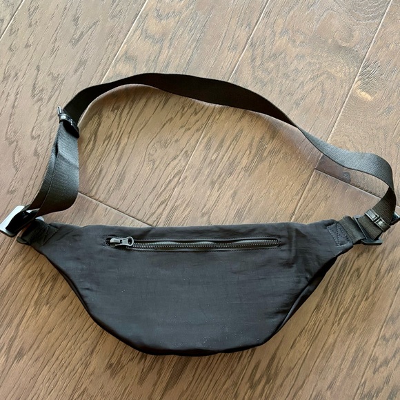 Beis The Sport Pack in Black - Picture 8 of 12